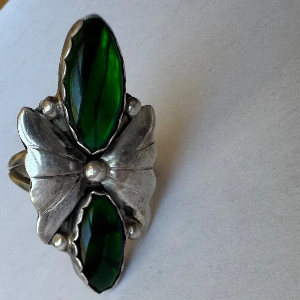 Vintage Native American Sterling Silver Malachit Stone Statement Ring Navajo 90s